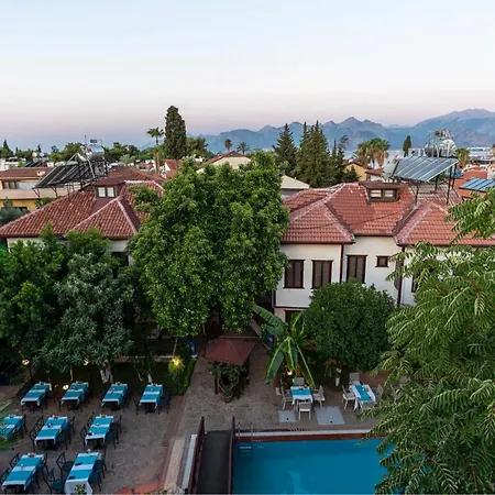 Hotell Castle Old Town