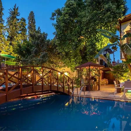 فندق Castle Old Town أنطاليا
