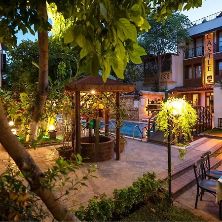 Castle Old Town فندق أنطاليا